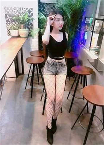 黑夜汉化组突然变大了
