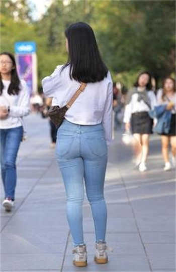 萌白酱白衬衫即将进入