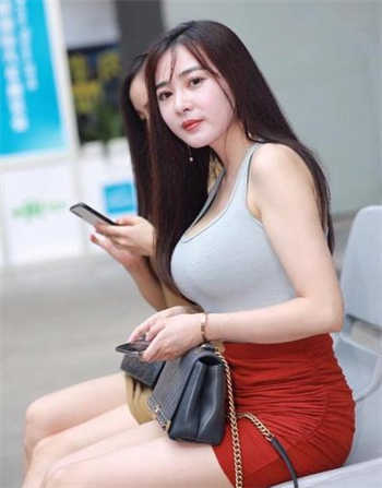 倪妮真空走红地毯