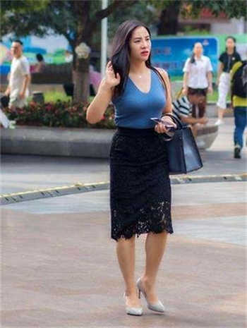 为她钟情格格党