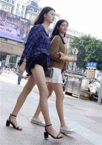 公园妇女交易图片