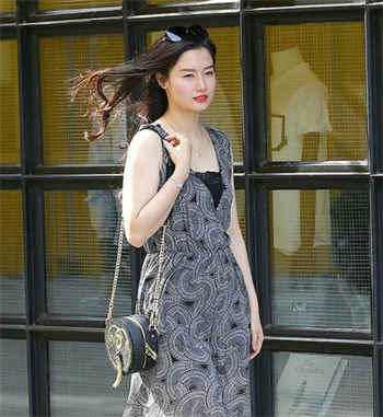 征服班主任金洁小说