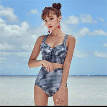 受在后院病重