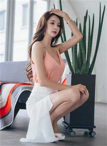 洛君天唐暖央在飞机上
