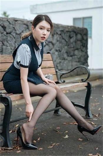 卢珊珊剧情