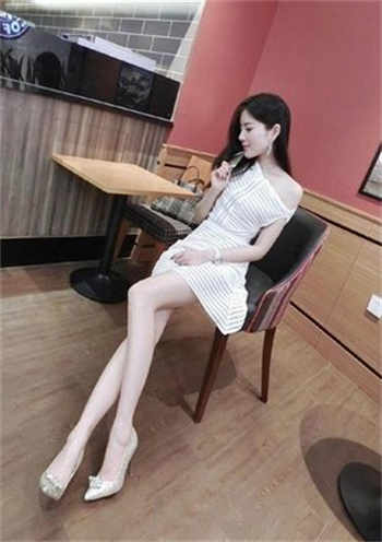豪门第一盛婚土豪漫画