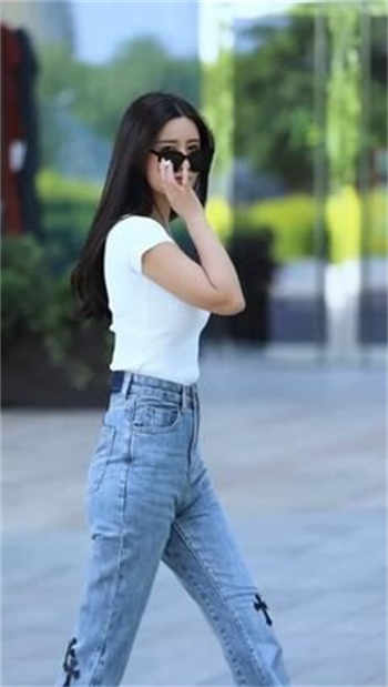 女侠中计被擒