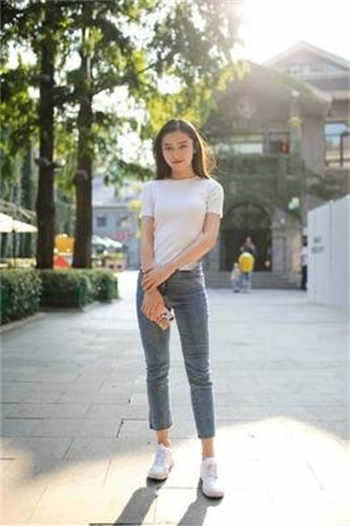 国外女性使用炮机视频