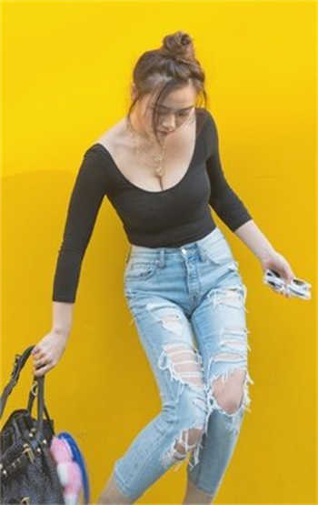 5号房萌妹白酱图片